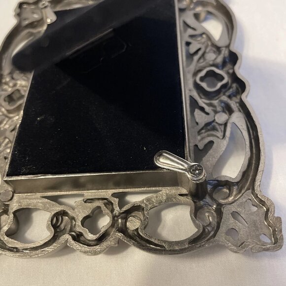 Jennifer Moore Picture Frame Pierced Iron 2 x 3 NIB Vintage Bon Marche Decorativ - Picture 5 of 14